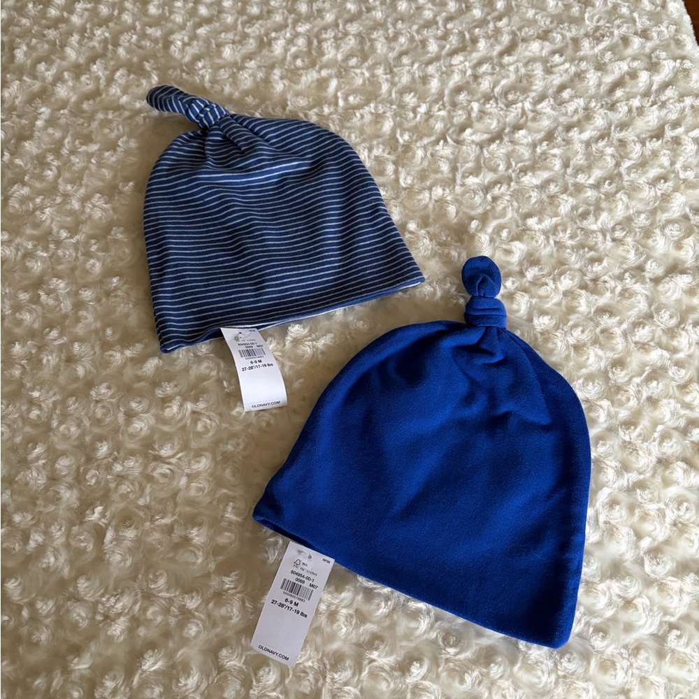 New Size 6-9 Months Set of 2 Old Navy Baby Knit Hats Blue and Striped Beanie Set